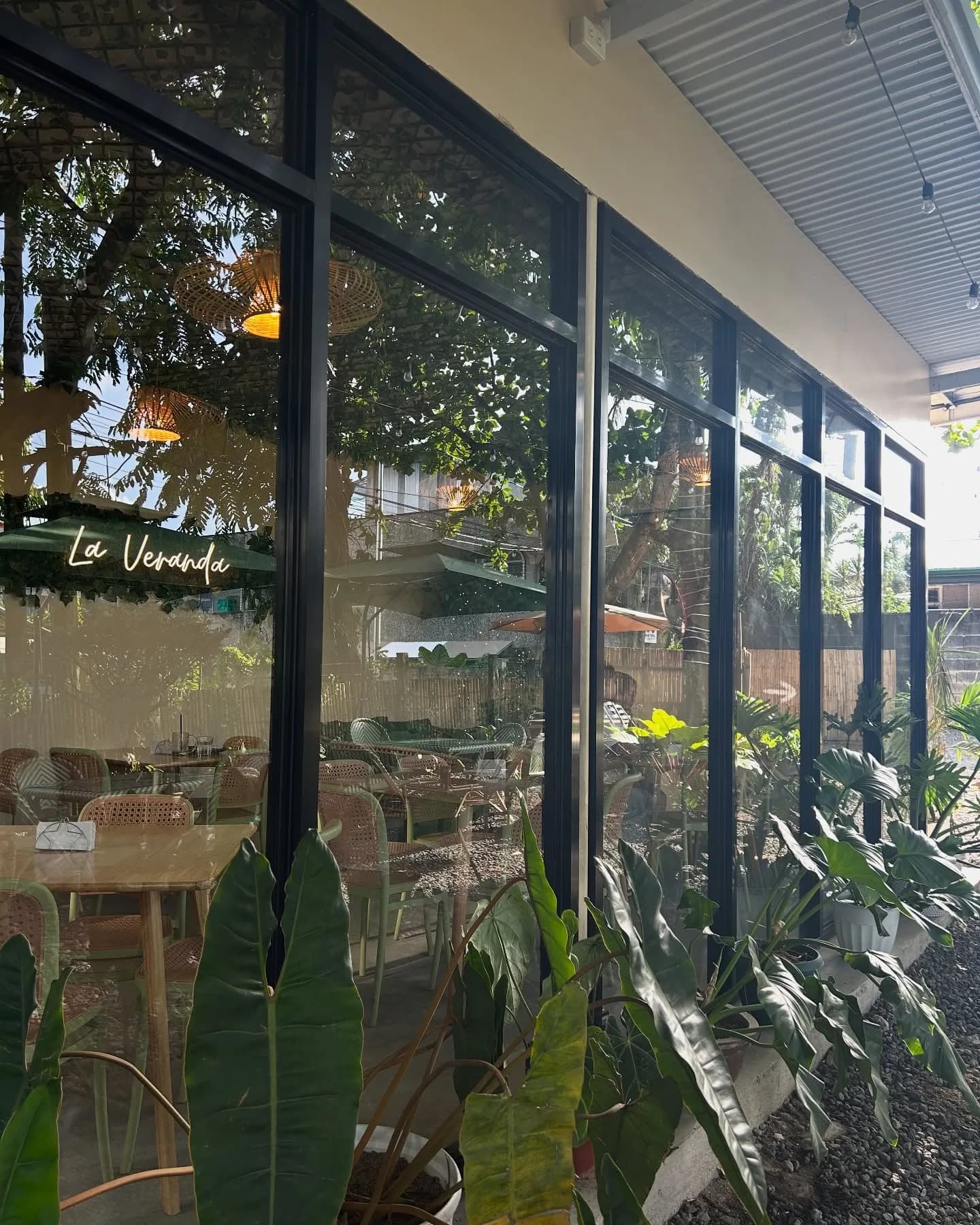 The welcoming exterior of La Veranda Cafe
